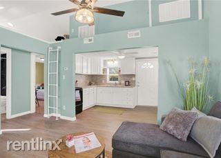 Foto del edificio - 2 br, 1 bath House - 1106 S Dequincy St