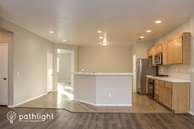Building Photo - 12759 Indian Summer St, Victorville, CA, 9...
