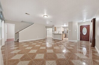 Building Photo - 18227 River Sage Dr