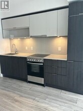 Building Photo - 159 Wellesley St E