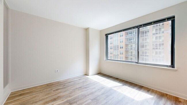 Interior Photo - Eleven55 Ripley