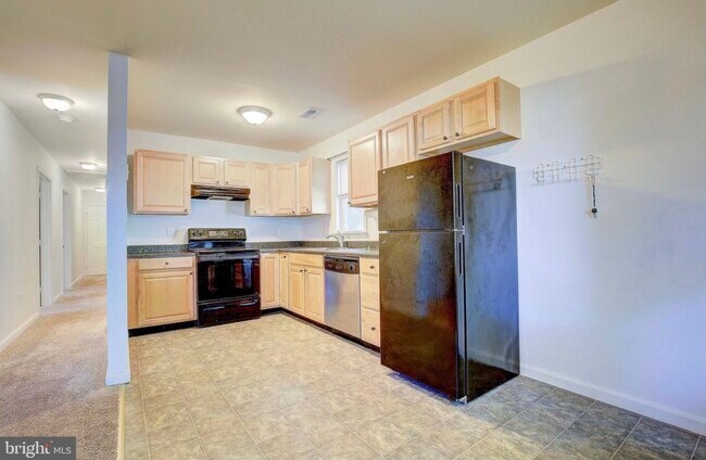 Foto del edificio - 8820 Erie Ave