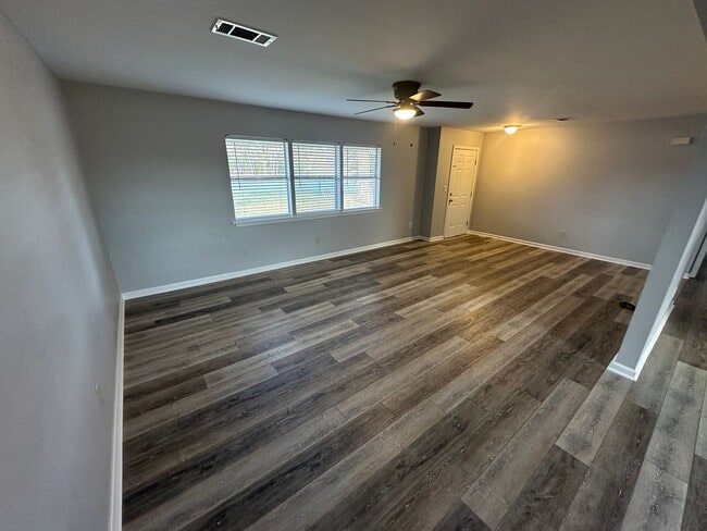 Building Photo - 4613 Highway 5