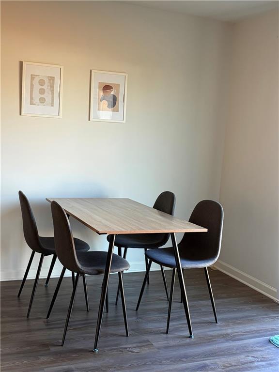 Foto del edificio - 620 Tudor St