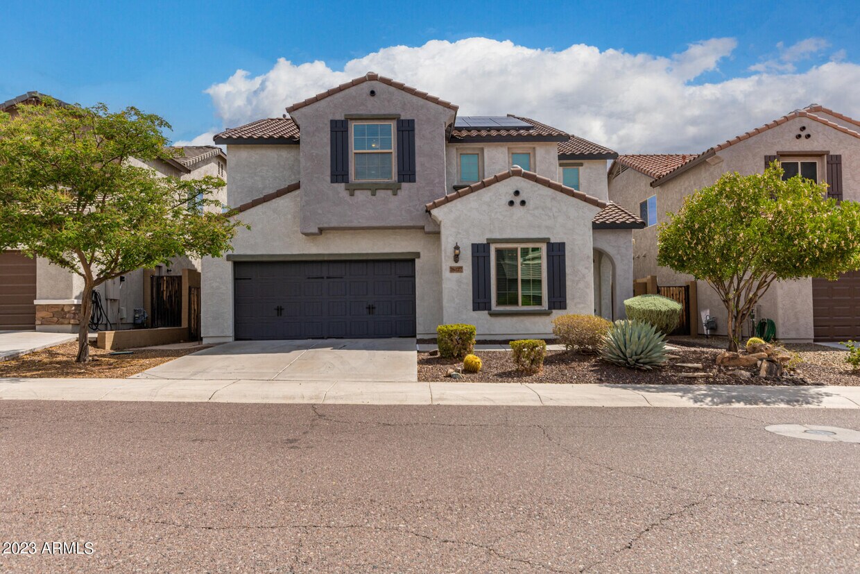 Foto principal - 26727 N 14th Ln