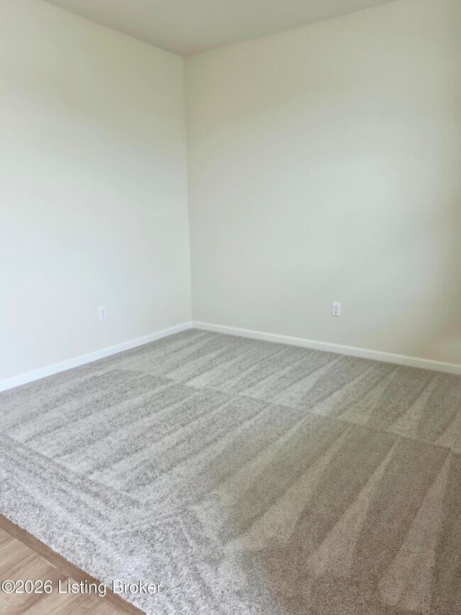 Foto del edificio - 8302 Fairmount Rd