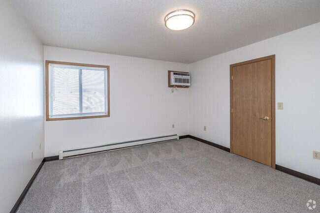 3 habitaciones, 2 baños, 1160 pies cuadrados, dormitorio principal - Wheatland Place Apartments