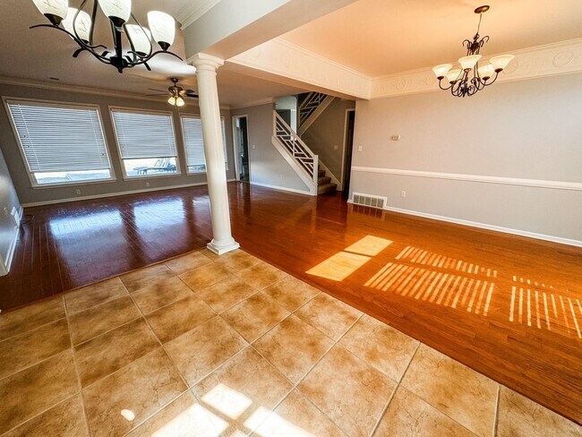 Building Photo - 10438 Cloudy Cape Cove