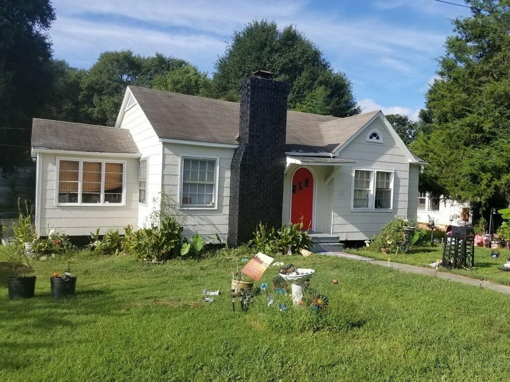 Primary Photo - COMING SOON! 3 Bed House!!! Wooden floors!