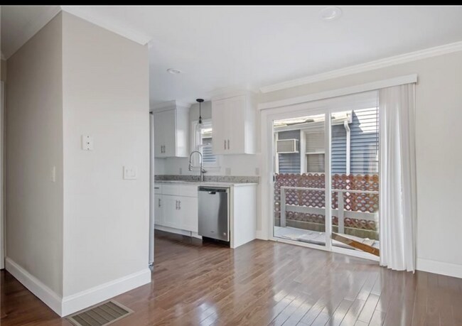 Foto del edificio - 362 Carpenter St