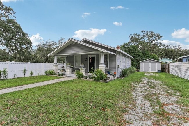 Building Photo - 1206 E Frierson Ave
