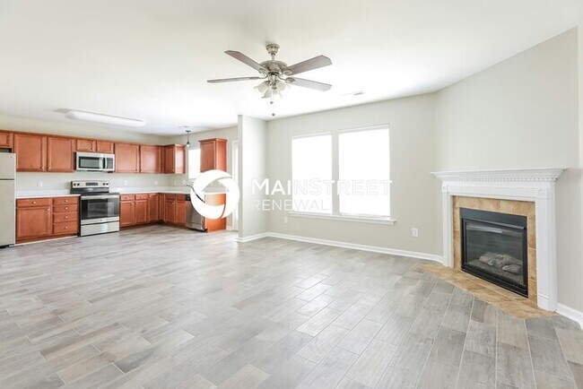 Building Photo - 3 Bedroom Pet-Friendly Home in Clemmons, NC with Main Street Renewal