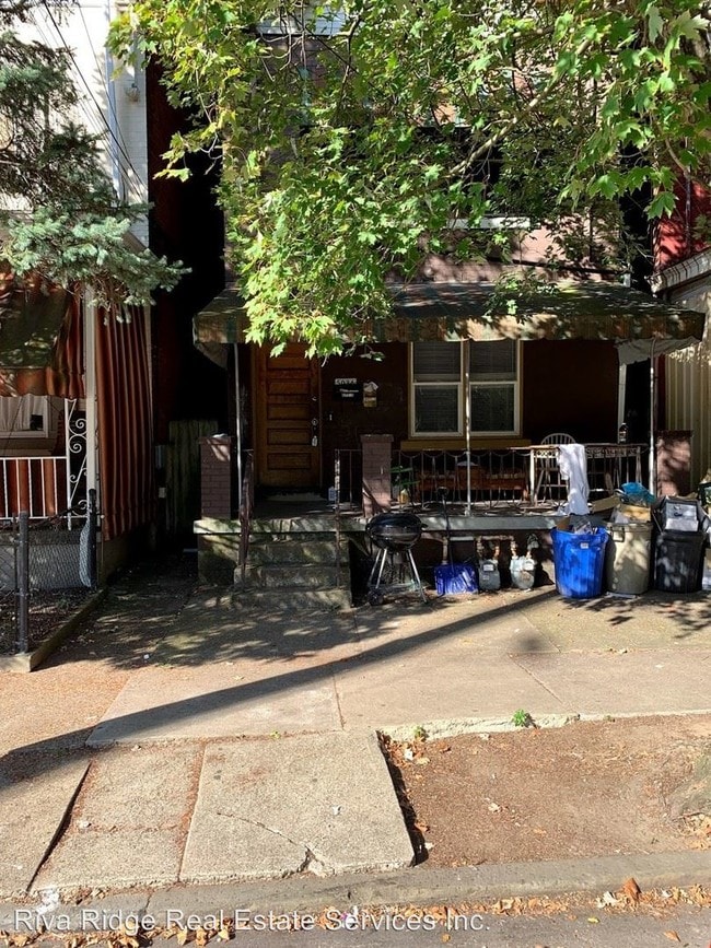 Building Photo - 1 br, 1 bath Apartment - 5036 Lytle St.