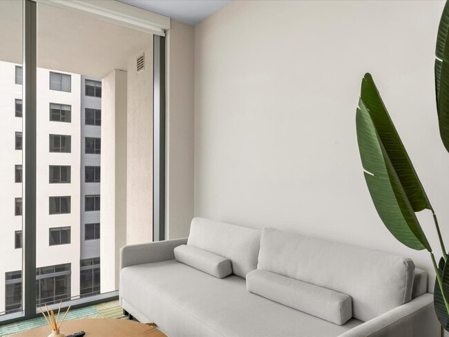 Foto del edificio - 11 NE 6th St