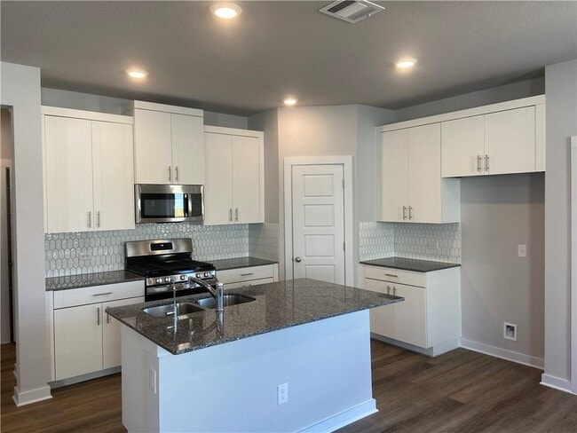 Foto del edificio - 105 Hackberry Branch Dr