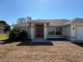 Building Photo - 414 SE 7th St