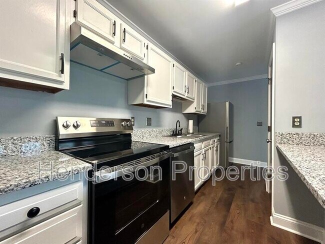 Foto del edificio - 6125 Meadow Rose Ln