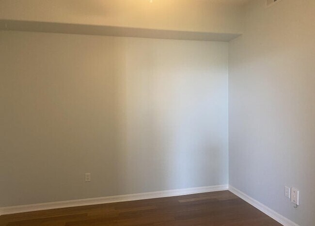 Foto del edificio - 6838 Toland Dr