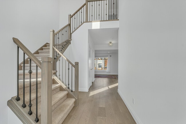 Building Photo - 1719 Applerock Av