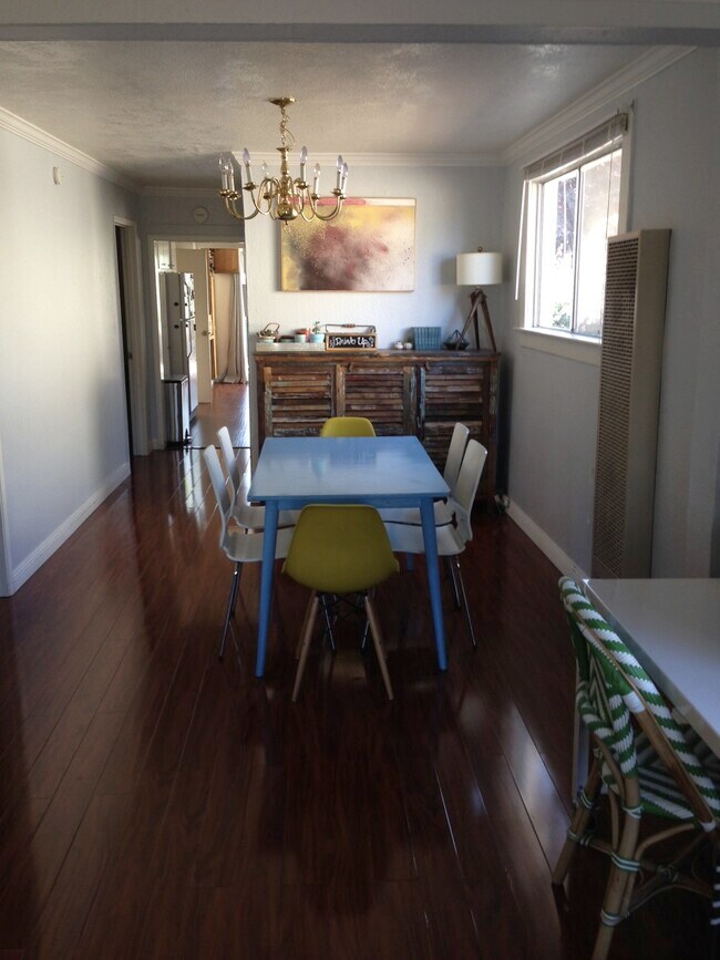 Building Photo - 655 San Benito Ave