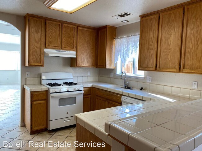 Building Photo - 4 br, 2 bath House - 1953 Davis Drive