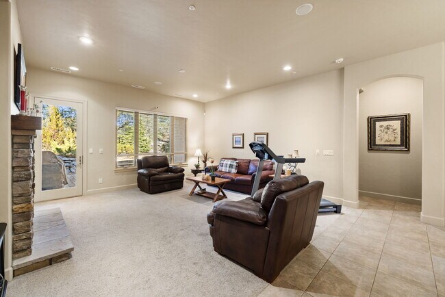 Building Photo - 1690 Gentle Way