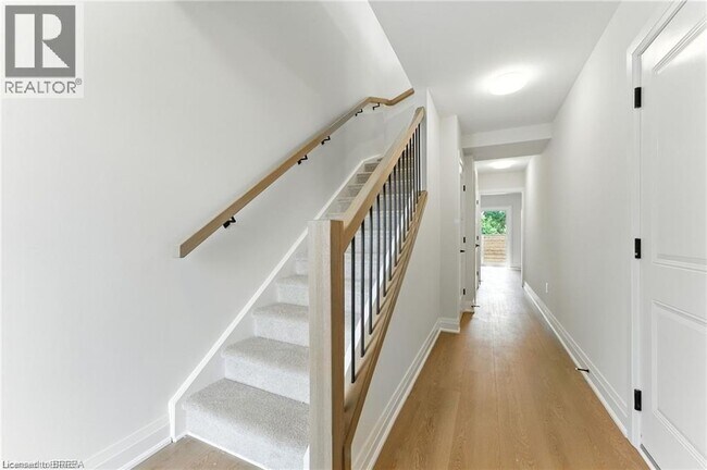 Building Photo - 161 FIFTH Avenue Unit# 3