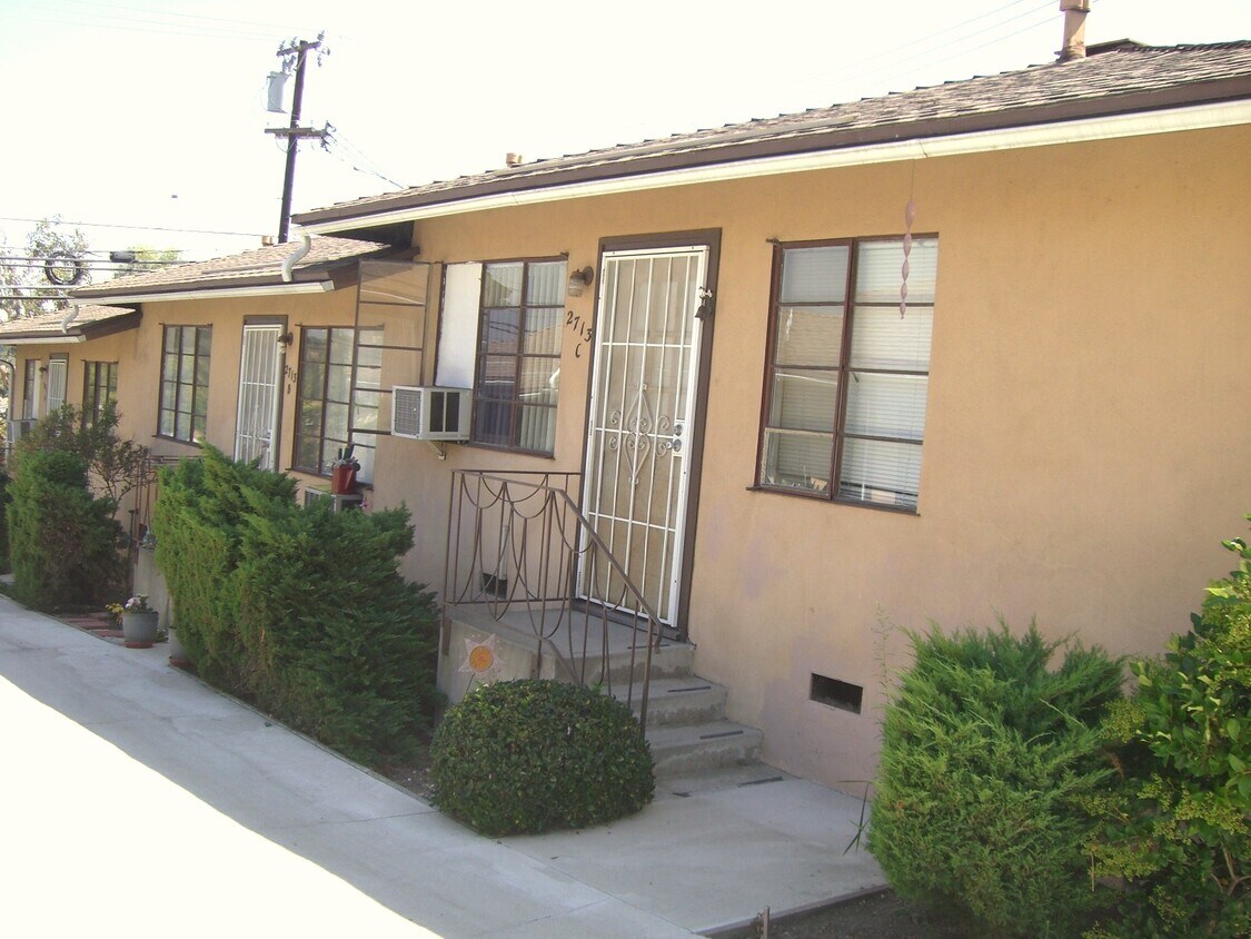 Front Door - 2713 S Fremont Ave