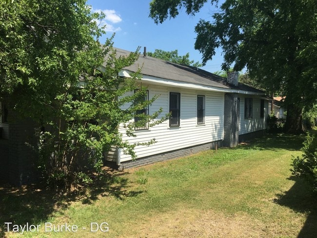 Building Photo - 3 br, 1 bath House - 913 Jackson Blvd
