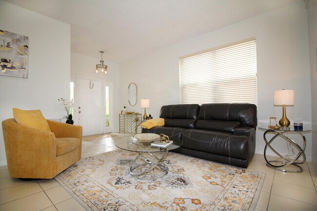 Foto del edificio - 5809 Raceway Rd