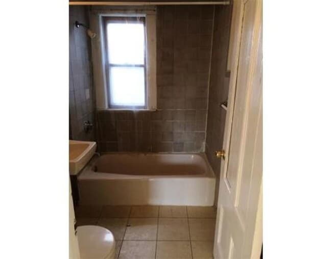 Photo - 12 Baxendale Ave Apartment