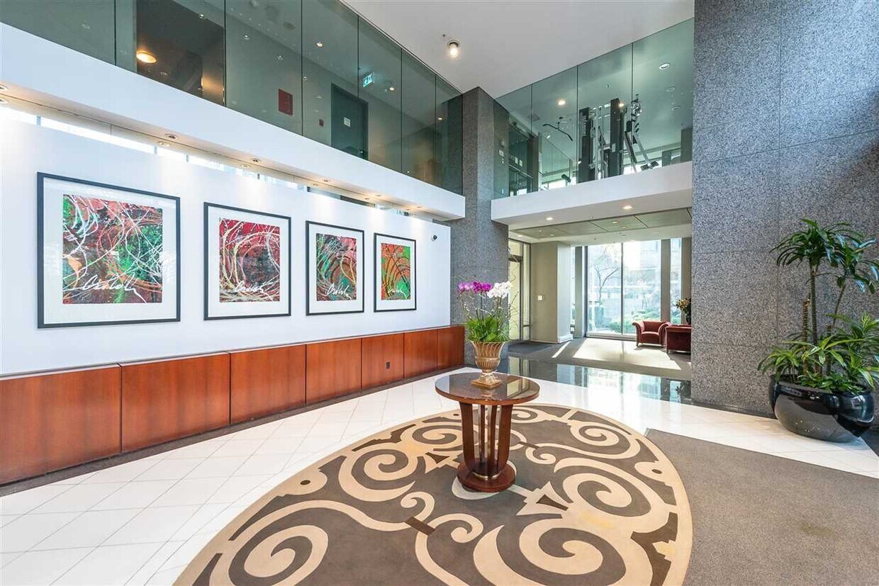 Photo principale - 1200 W Georgia St