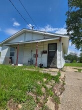 Building Photo - 801 Cantrell Heights St