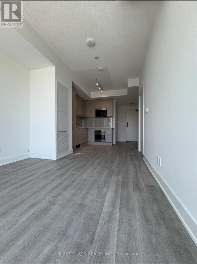 Building Photo - 38-738 Andre de Grasse St