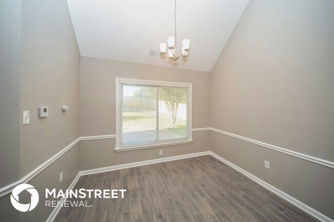 Building Photo - 6602 Meadow Bend Dr