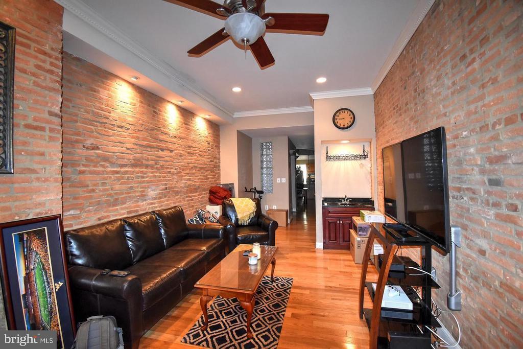 Foto principal - 1529 S Charles St