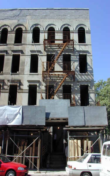 Building Photo - 423 Lenox Ave