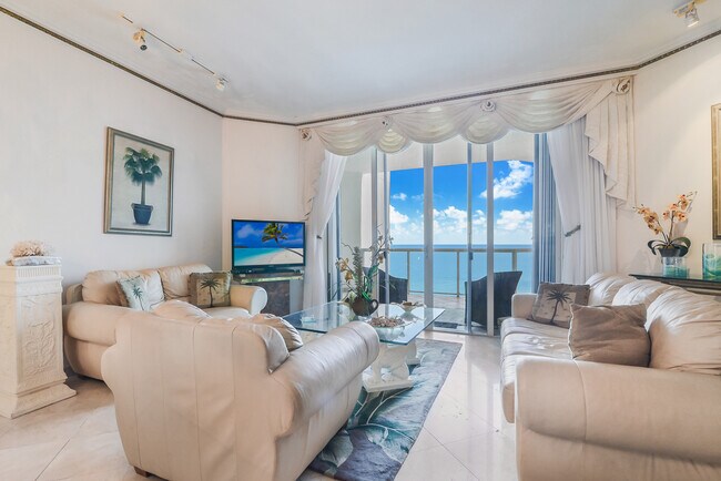Foto del edificio - 8925 Collins Ave
