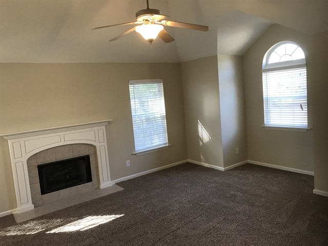 Building Photo - 205 Bayberry Lane