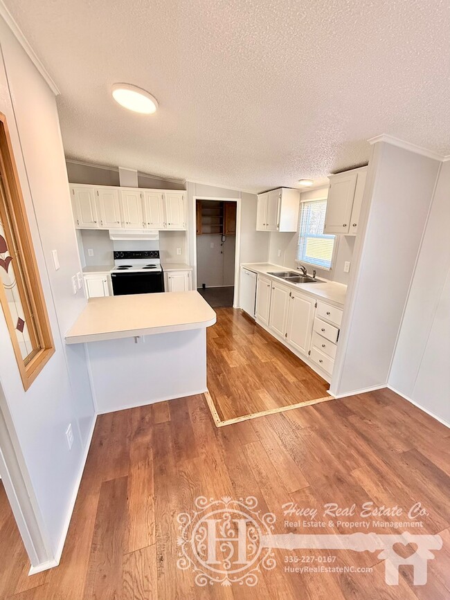 Building Photo - 2008 Burnett Church Rd