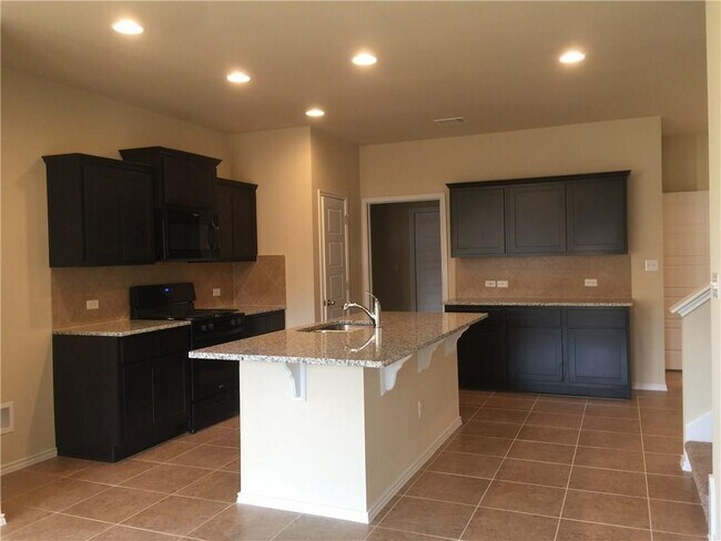 Building Photo - 1024 Chad Loop