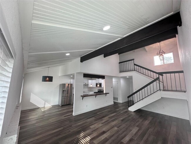 Building Photo - 1733 Harliquin Run