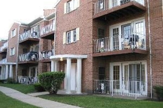 Foto del edificio - 684 Quincy Bridge Ln