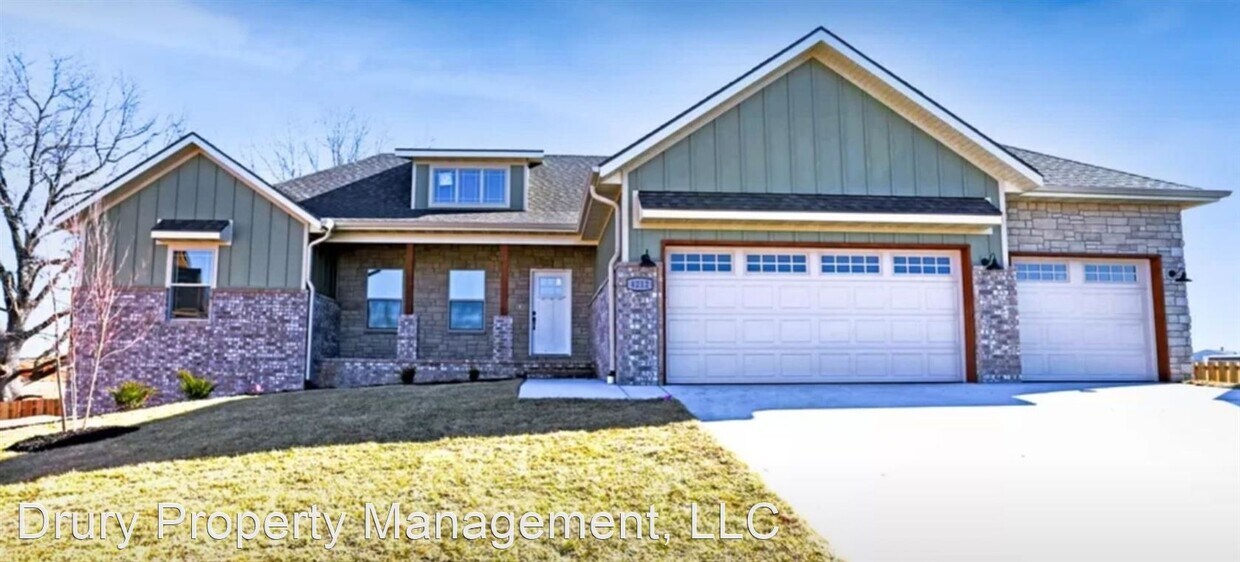 Primary Photo - 5 br, 3 bath House - 4212 S. Tuscany Circle