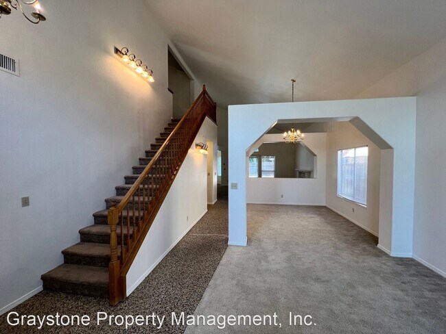 Building Photo - 5 br, 3 bath House - 1631 Fir Drive