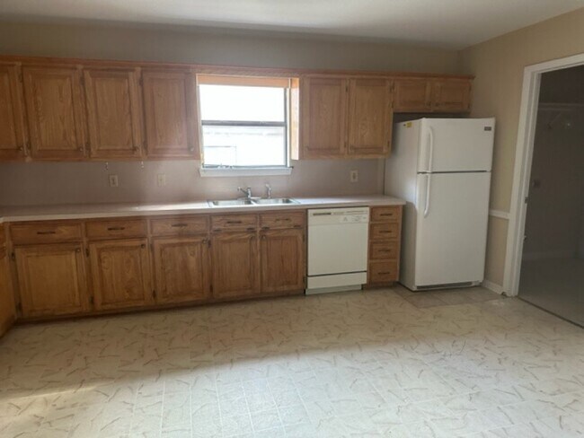 Foto del edificio - 2500 Westminster Dr