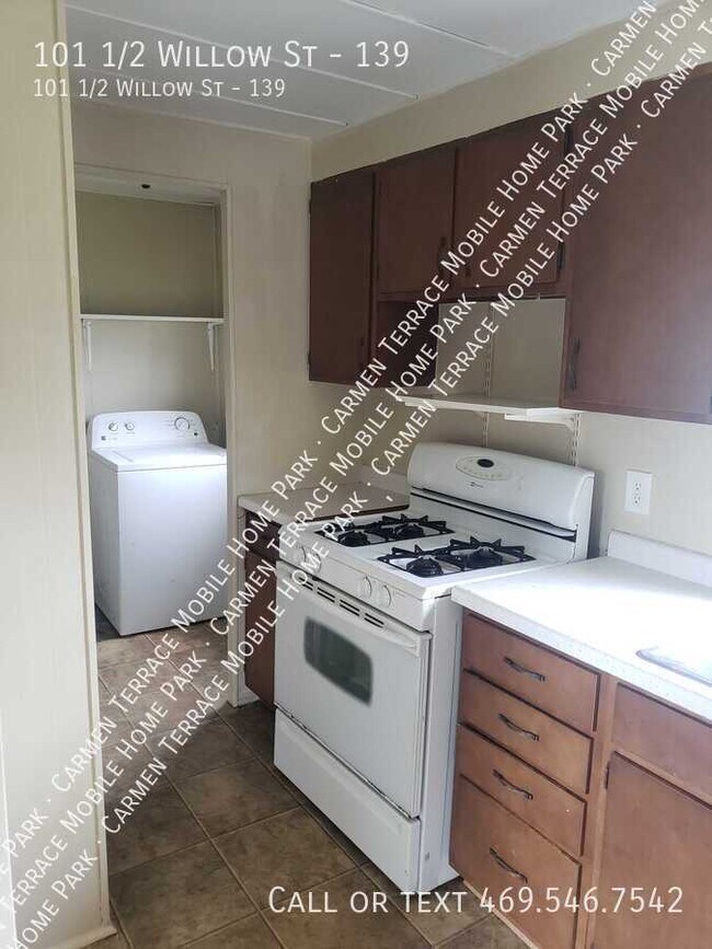 Foto del edificio - 101 1/2 Willow St-139