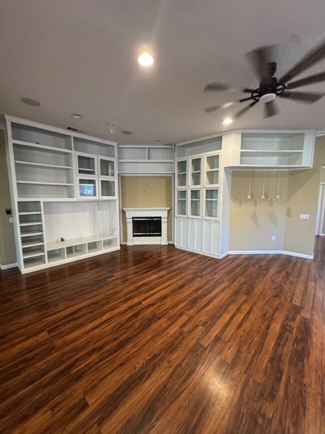 Building Photo - Experience comfort, security, and lifestyle all in one—this is 55+ living at its finest in Hemet!