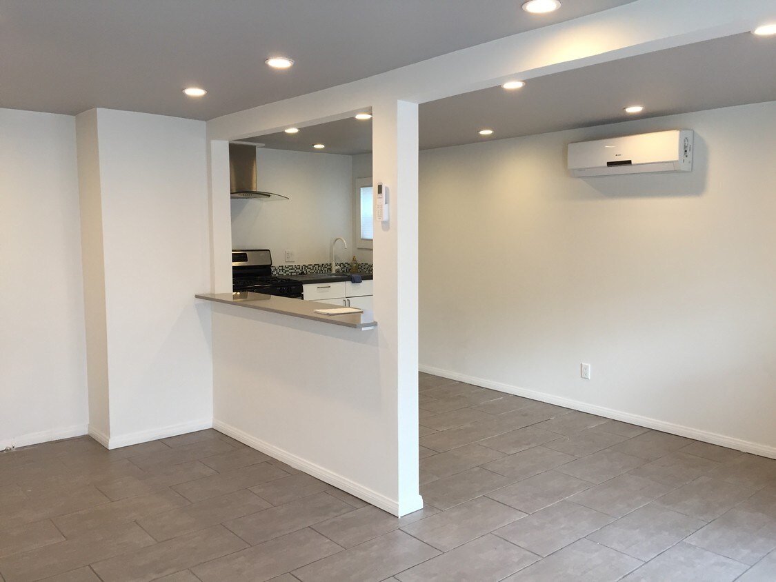Leaving Area - 931 N Gardner St