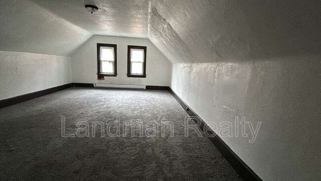 Photo - 1400 Hill Ave Apartment